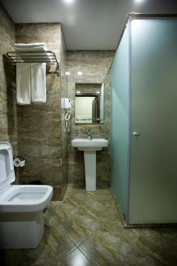 Kristal Inn Hotel Baku Extérieur photo