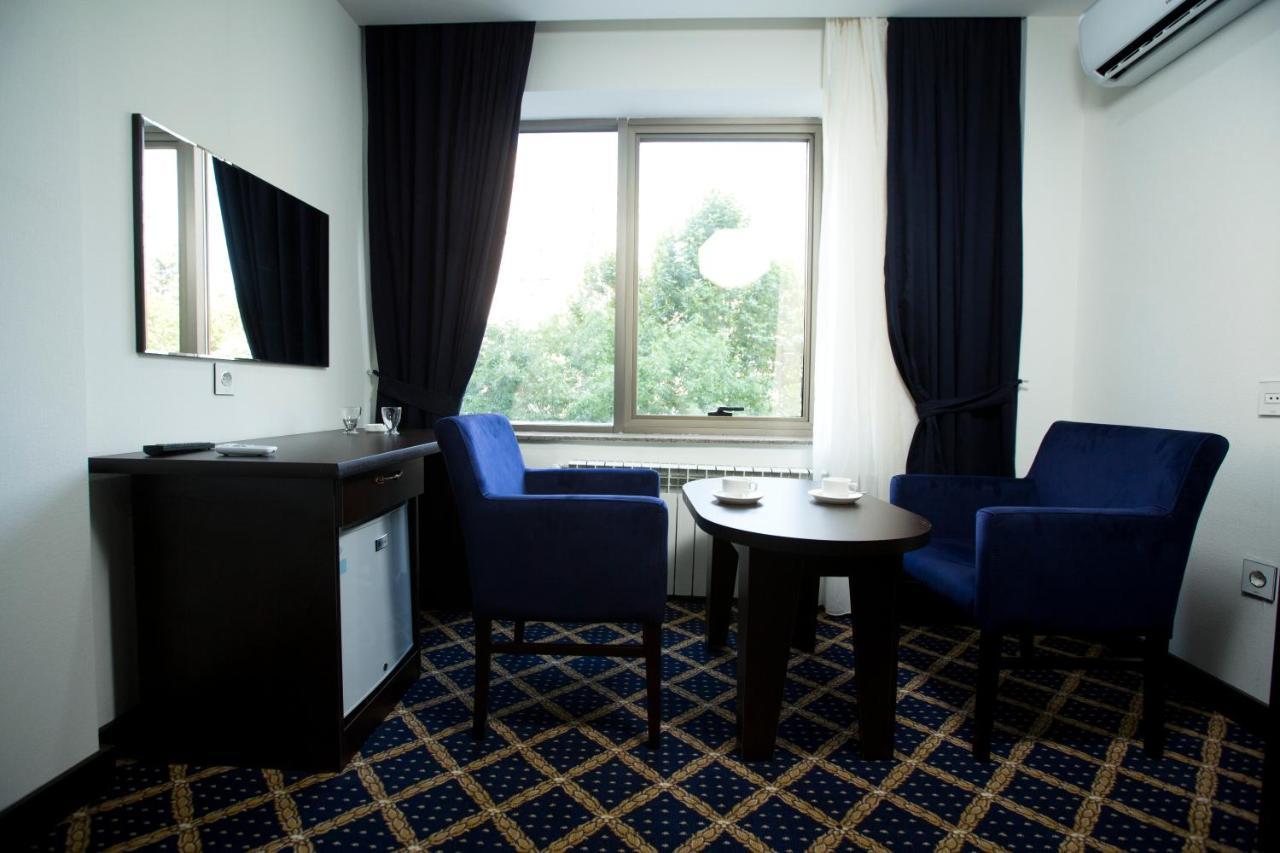 Kristal Inn Hotel Baku Extérieur photo