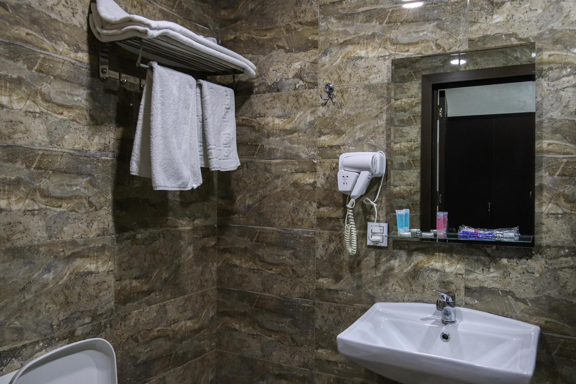 Kristal Inn Hotel Baku Extérieur photo